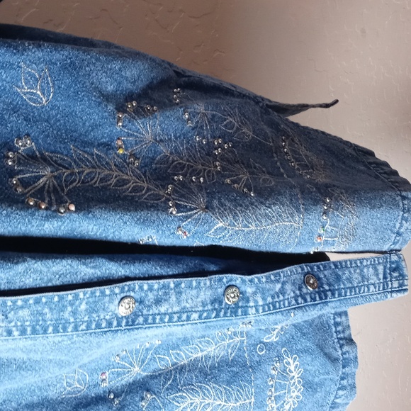 Vintage Club Z Denim Button Down Shirt - Picture 2 of 6